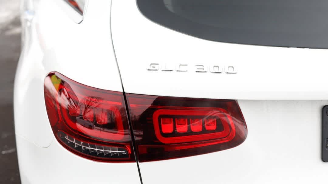 Thumbnail: 2022 Mercedes-Benz GLC - 12