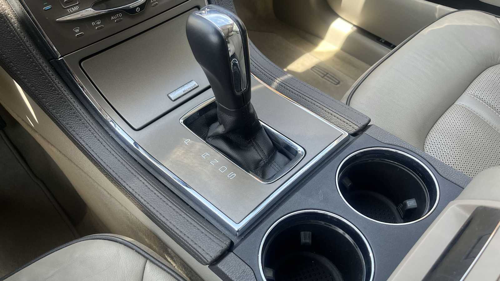 Thumbnail: 2013 Lincoln MKX - 49