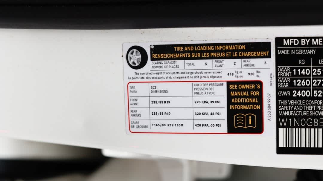 Thumbnail: 2022 Mercedes-Benz GLC - 37