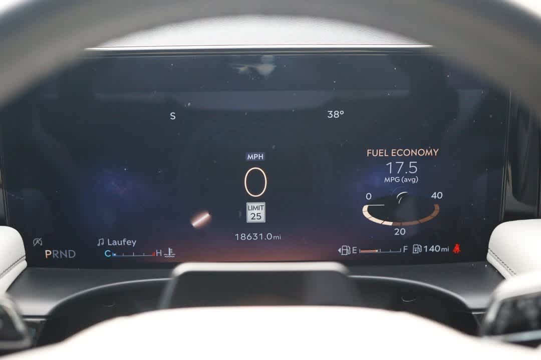 Thumbnail: 2025 Lincoln Aviator - 24