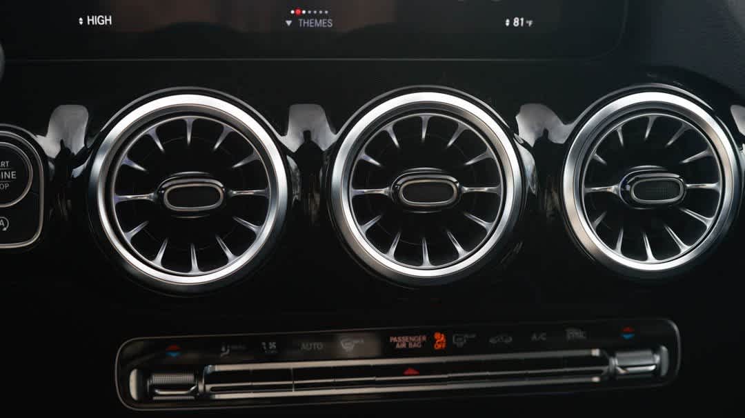 Thumbnail: 2023 Mercedes-Benz GLA - 29