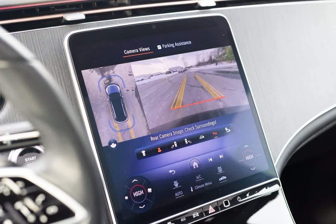 Thumbnail: 2023 Mercedes-Benz EQE - 21