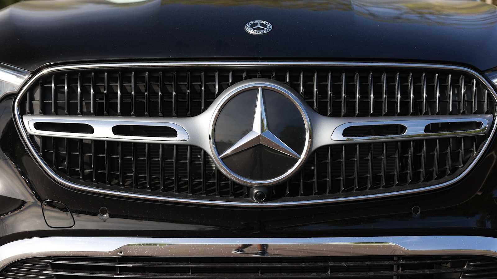 Thumbnail: 2026 Mercedes-Benz GLC - 12