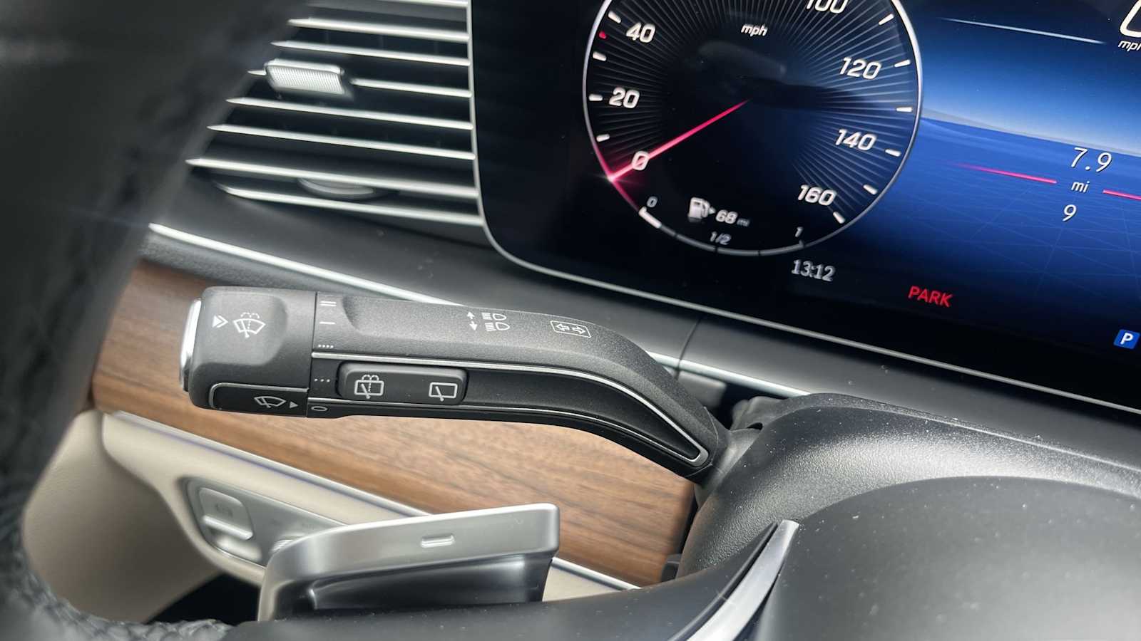 Thumbnail: 2026 Mercedes-Benz GLE - 45
