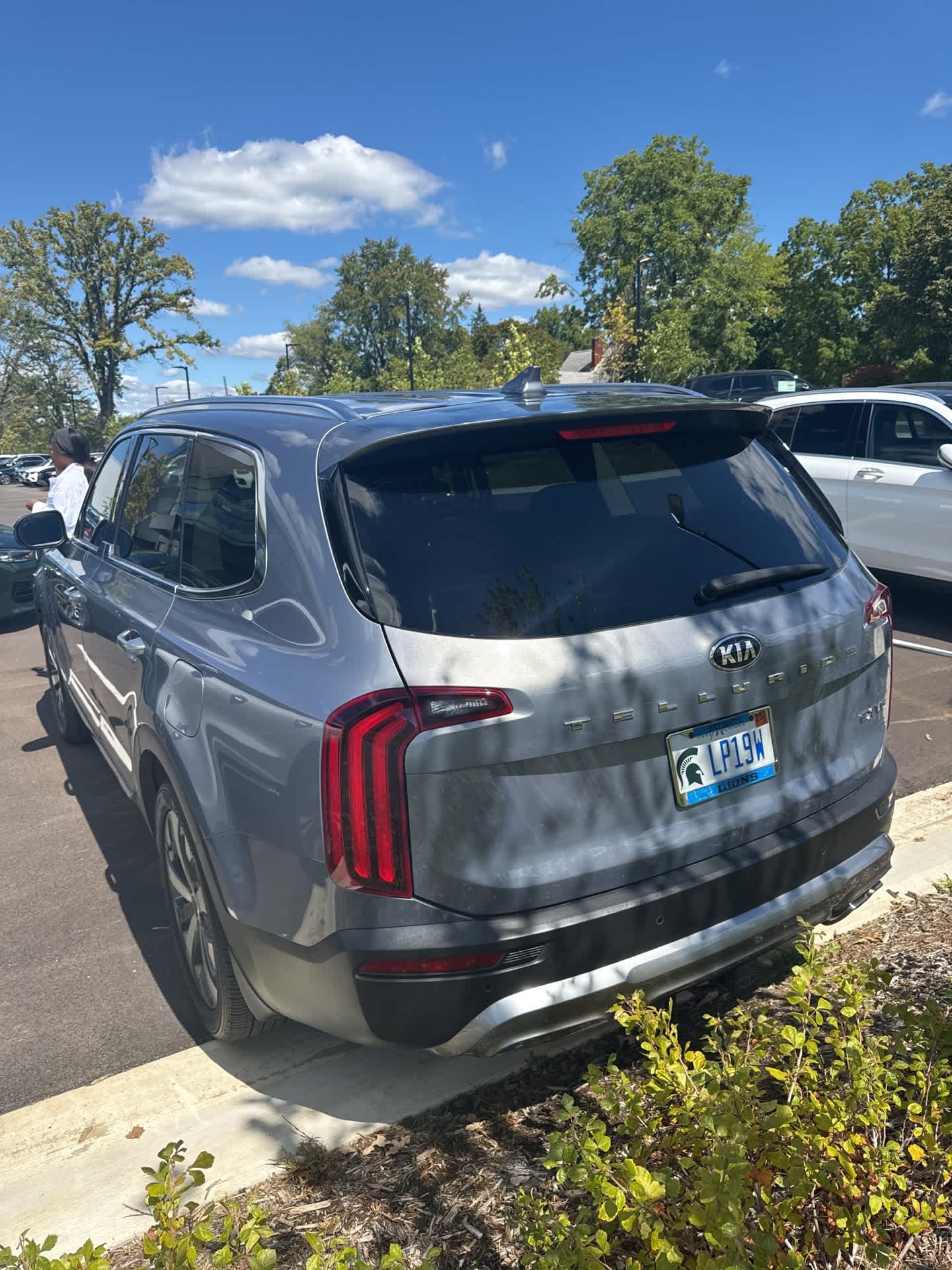 Thumbnail: 2021 Kia Telluride - 10