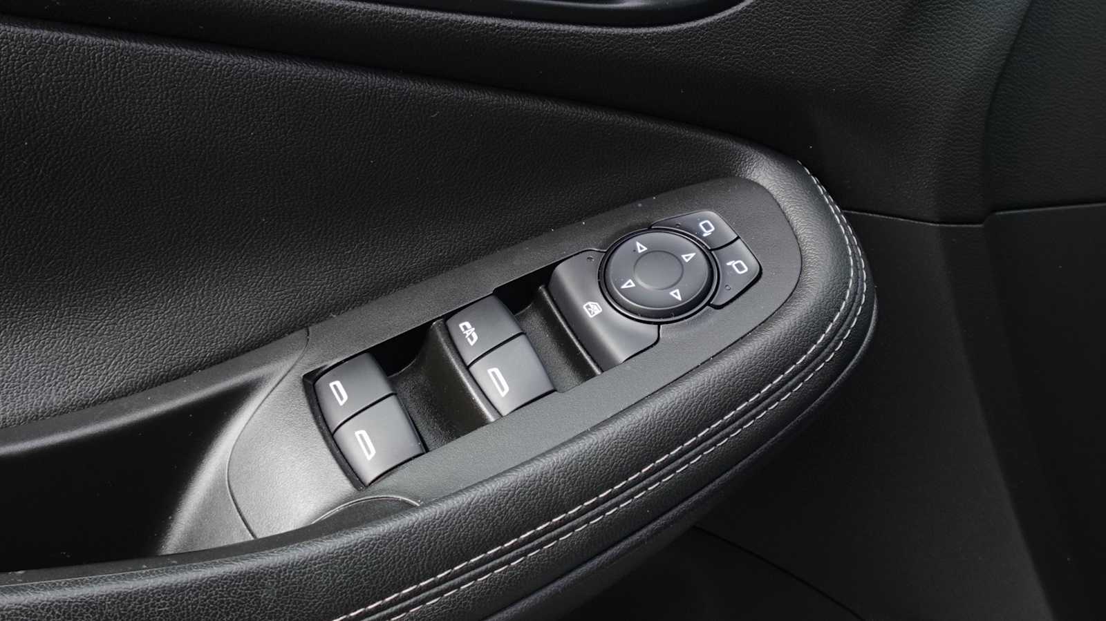 Thumbnail: 2020 Buick Encore GX - 25