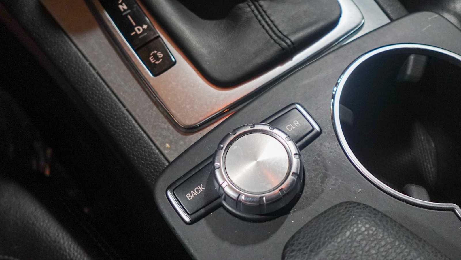 Thumbnail: 2015 Mercedes-Benz C-Class - 38