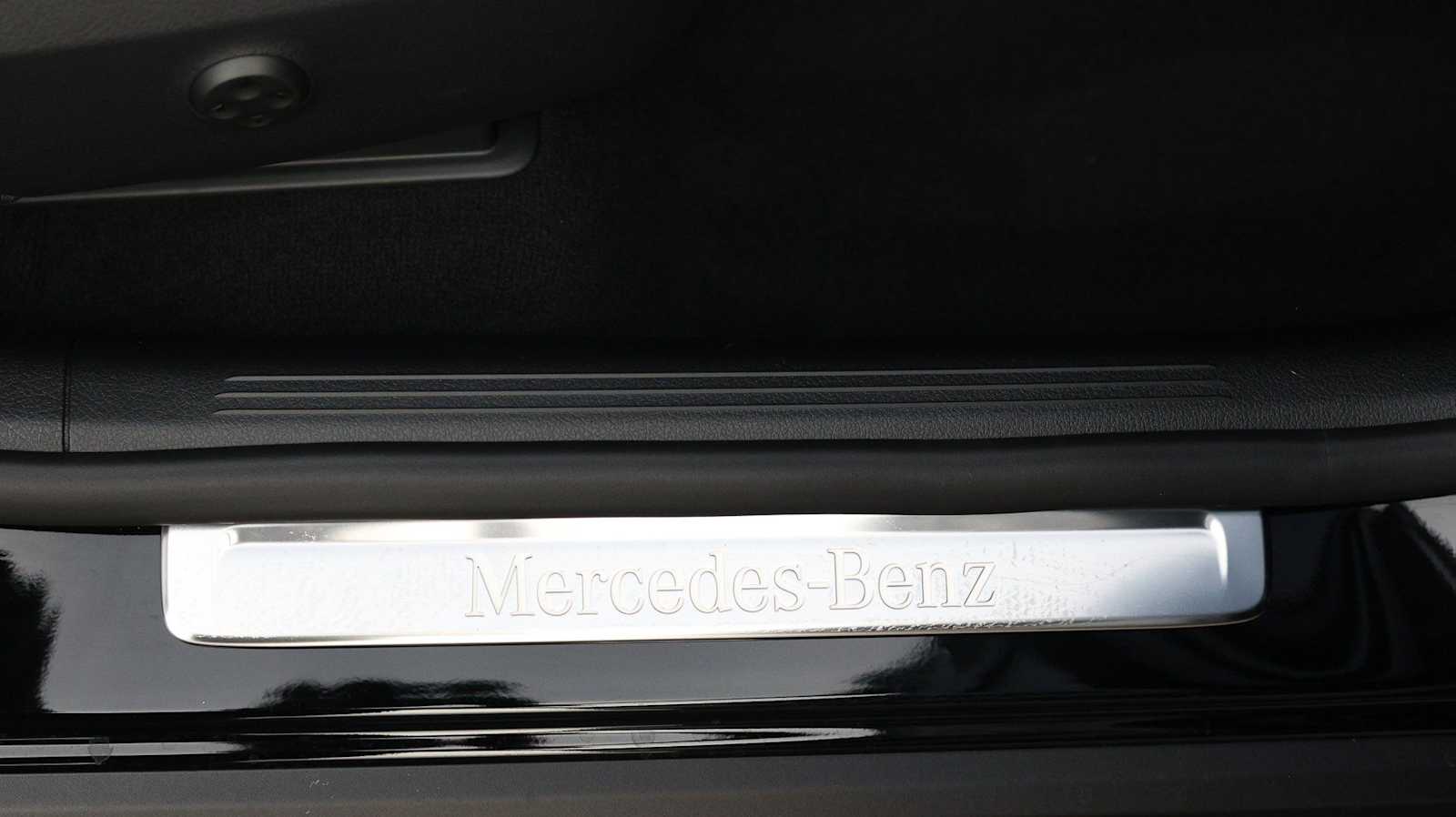 Thumbnail: 2026 Mercedes-Benz GLC - 31