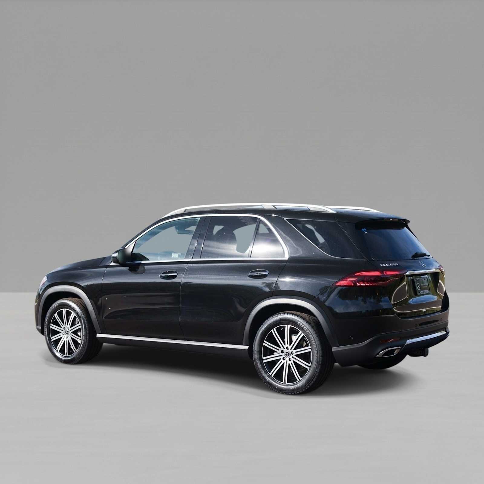 Thumbnail: 2026 Mercedes-Benz GLE - 8