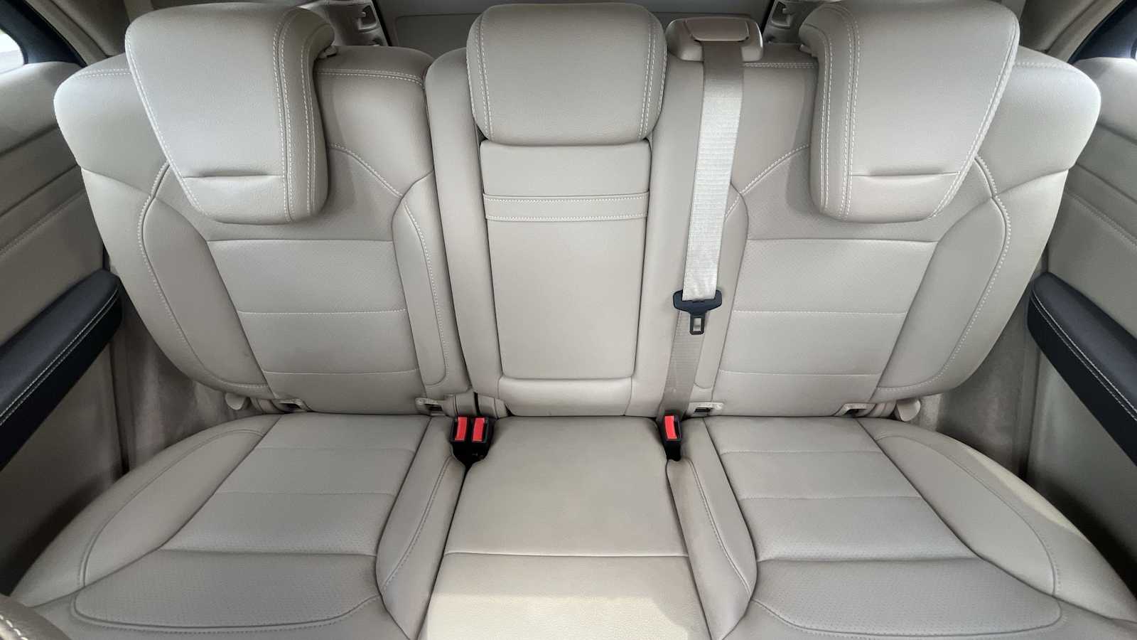 Thumbnail: 2013 Mercedes-Benz M-Class - 36