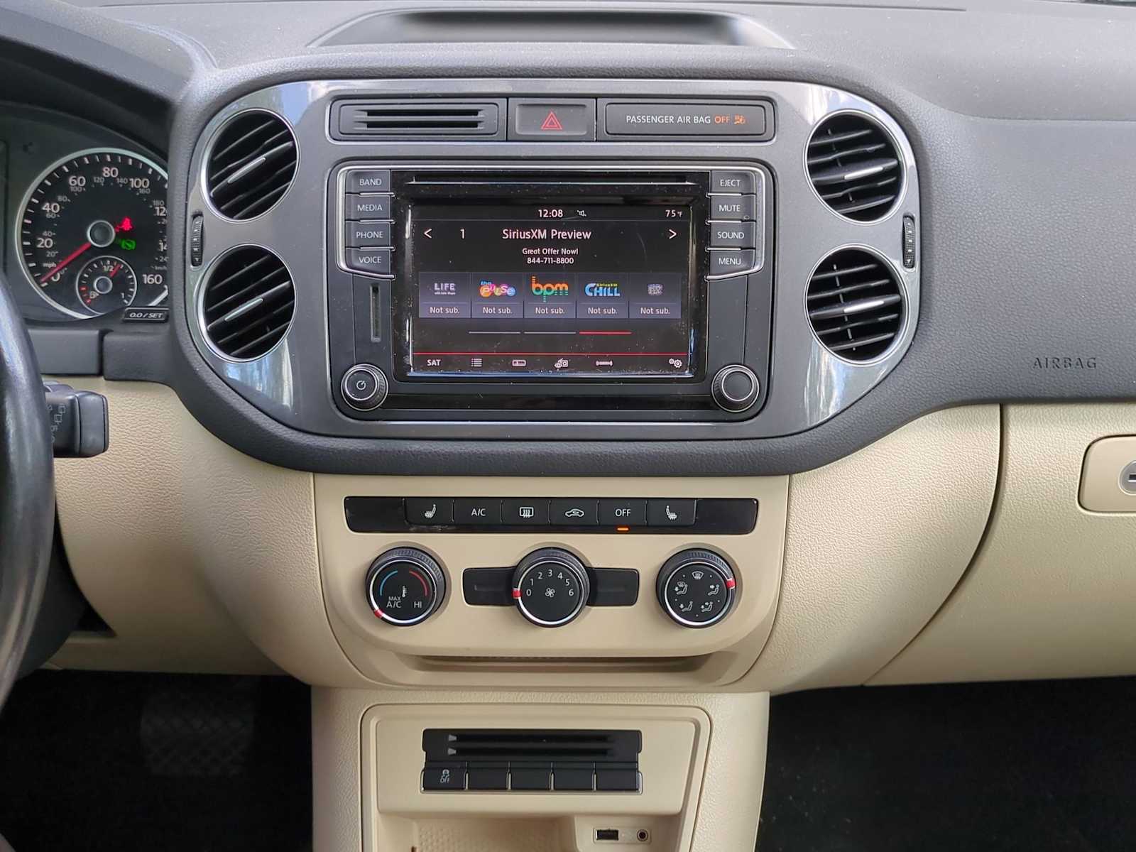 Thumbnail: 2017 Volkswagen Tiguan - 29