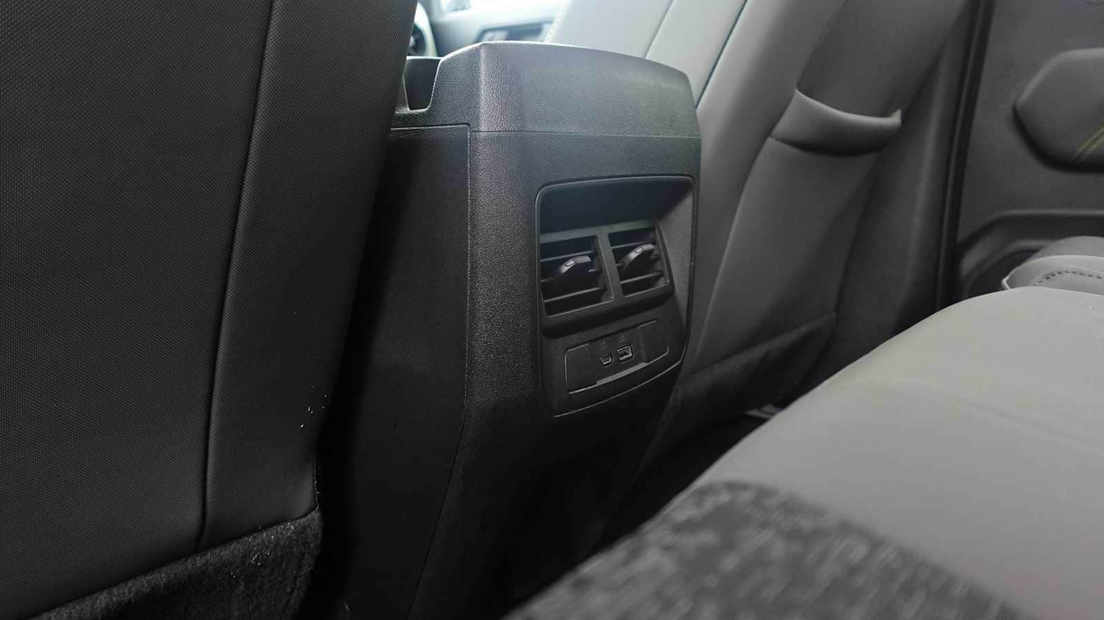 Thumbnail: 2024 Chevrolet Colorado - 34