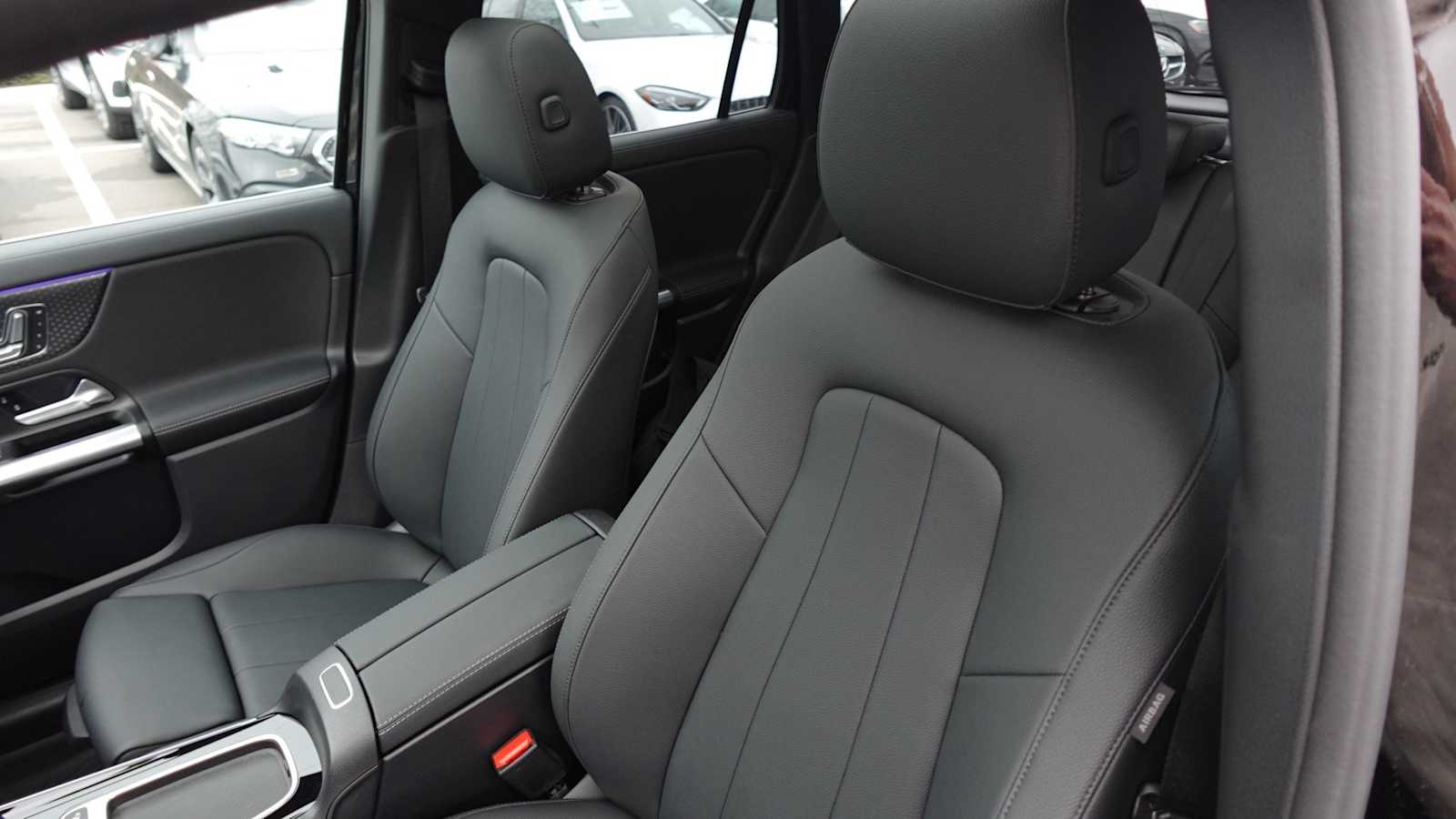 Thumbnail: 2026 Mercedes-Benz GLA - 36