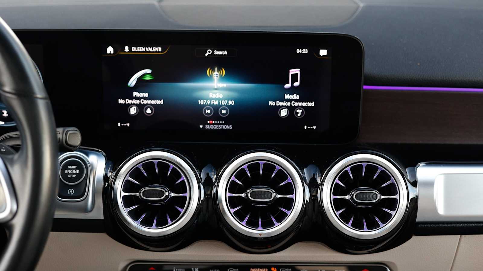 Thumbnail: 2023 Mercedes-Benz GLB - 26