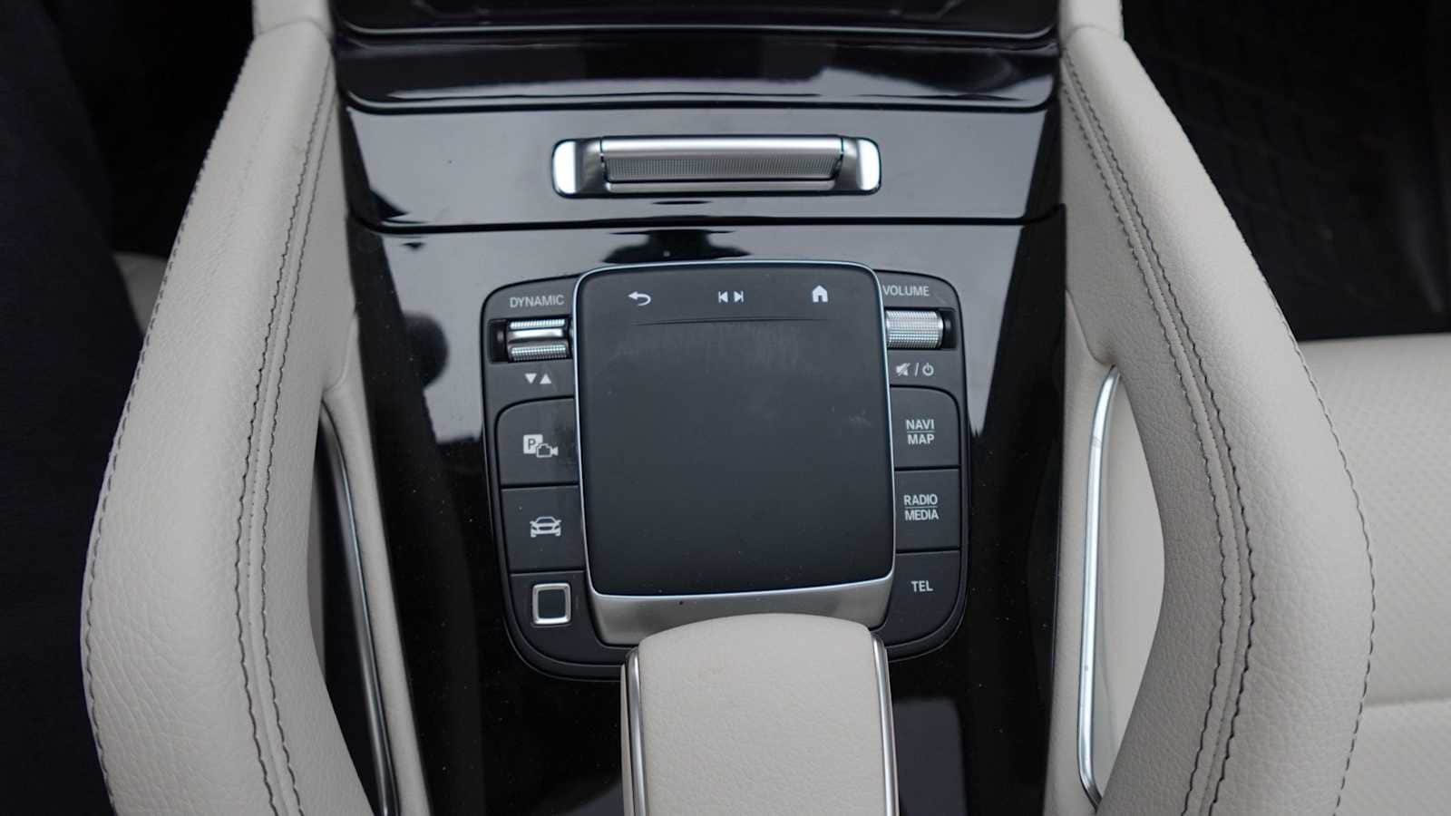 Thumbnail: 2026 Mercedes-Benz GLE - 45