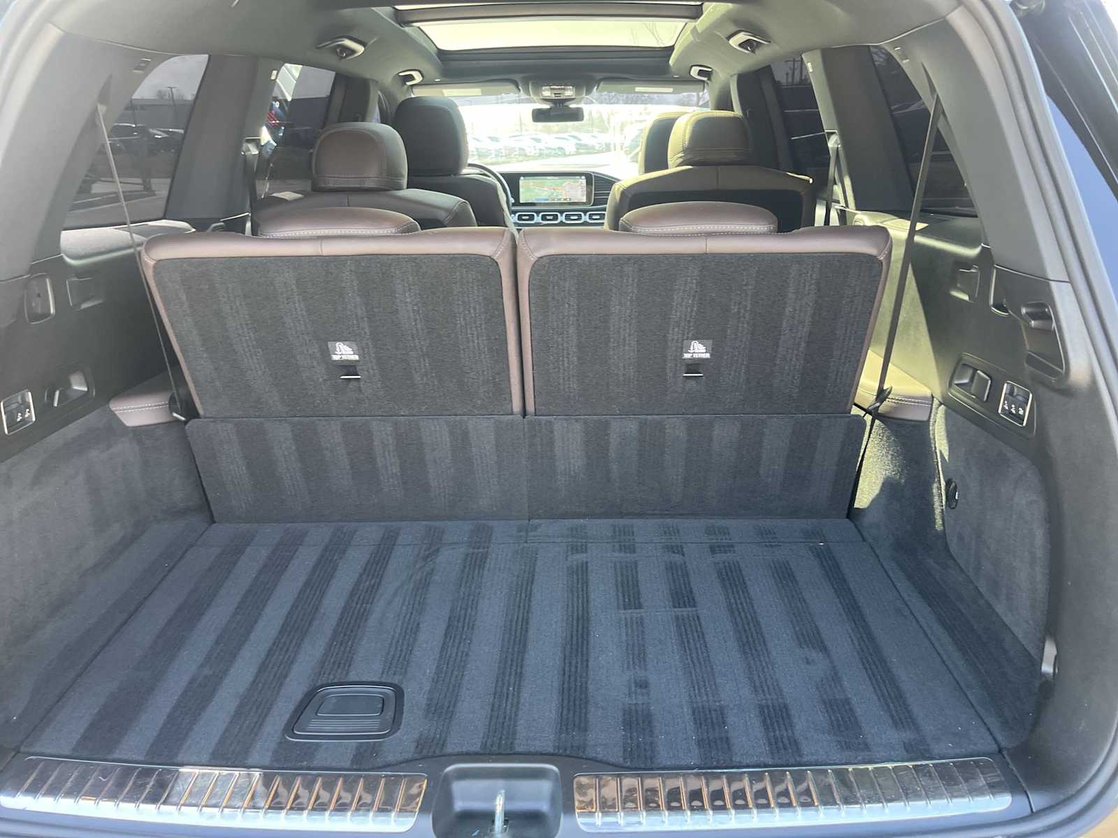 Thumbnail: 2022 Mercedes-Benz GLS - 41