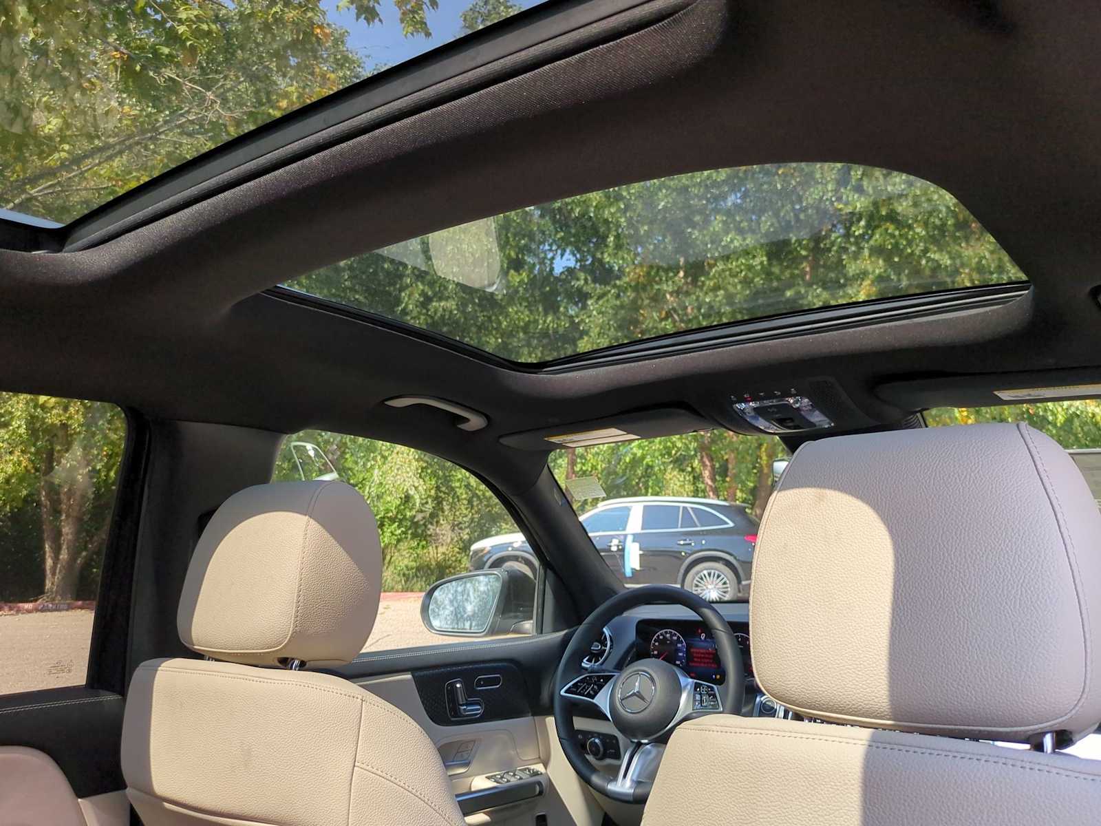 Thumbnail: 2025 Mercedes-Benz GLB - 23