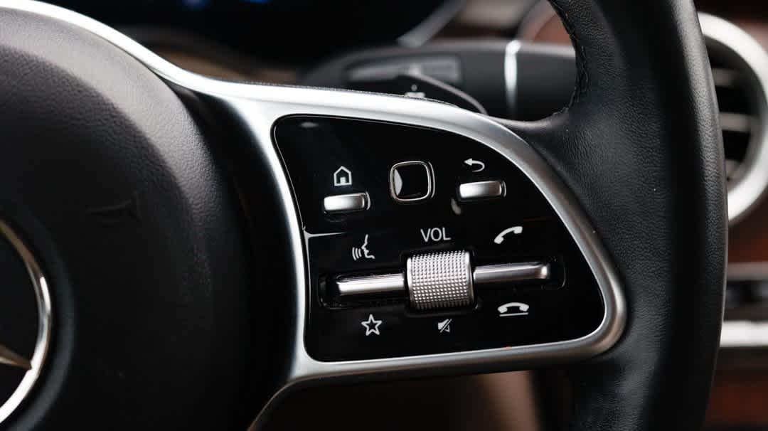 Thumbnail: 2022 Mercedes-Benz GLC - 32