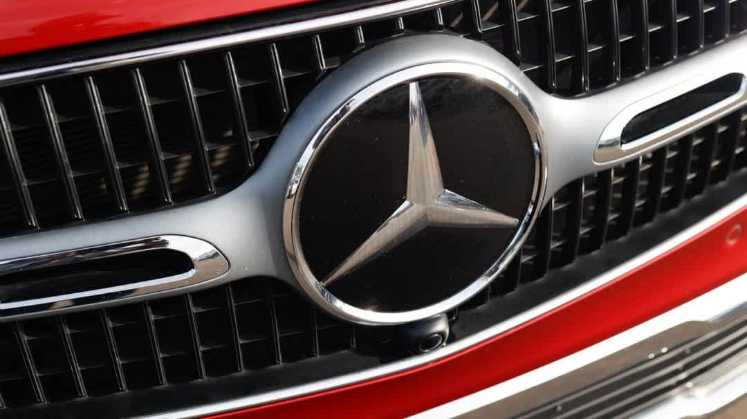 Thumbnail: 2023 Mercedes-Benz GLC - 11