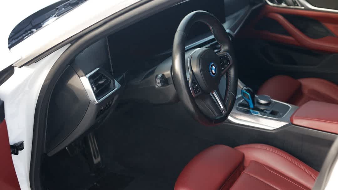 Thumbnail: 2022 BMW i4 - 45