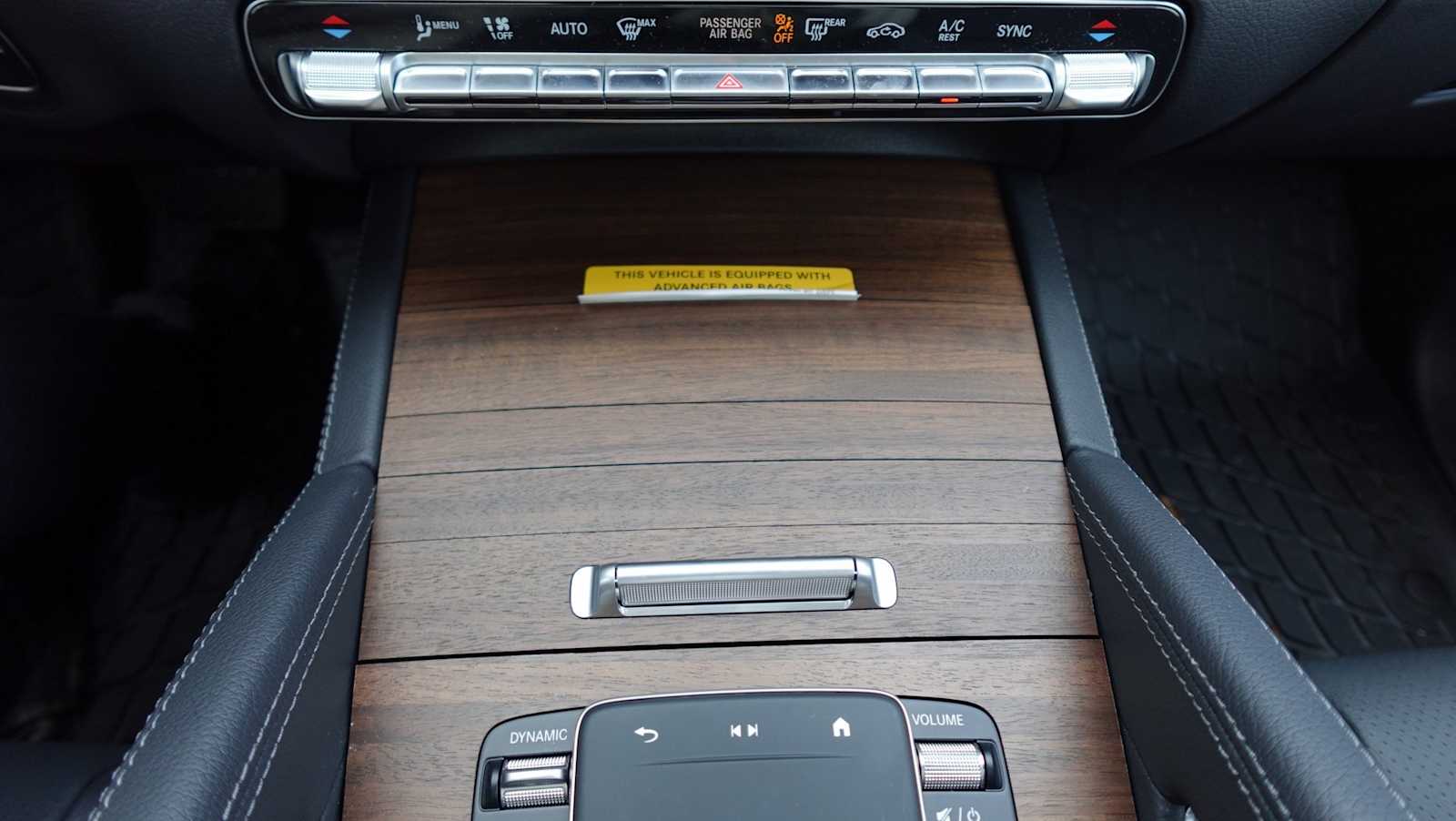 Thumbnail: 2026 Mercedes-Benz GLE - 41