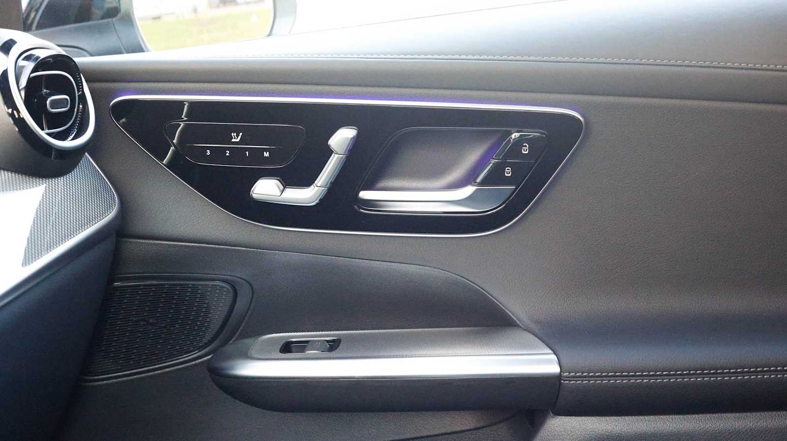 Thumbnail: 2026 Mercedes-Benz GLC - 26