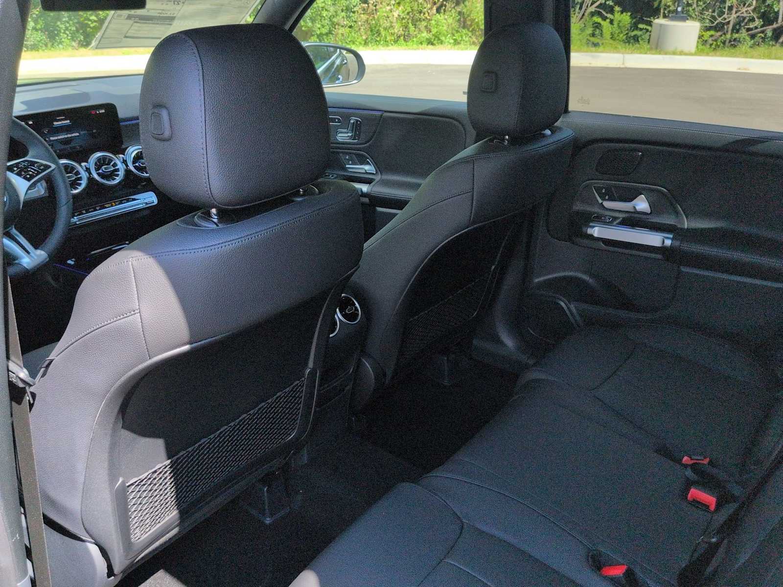 Thumbnail: 2026 Mercedes-Benz GLB - 19