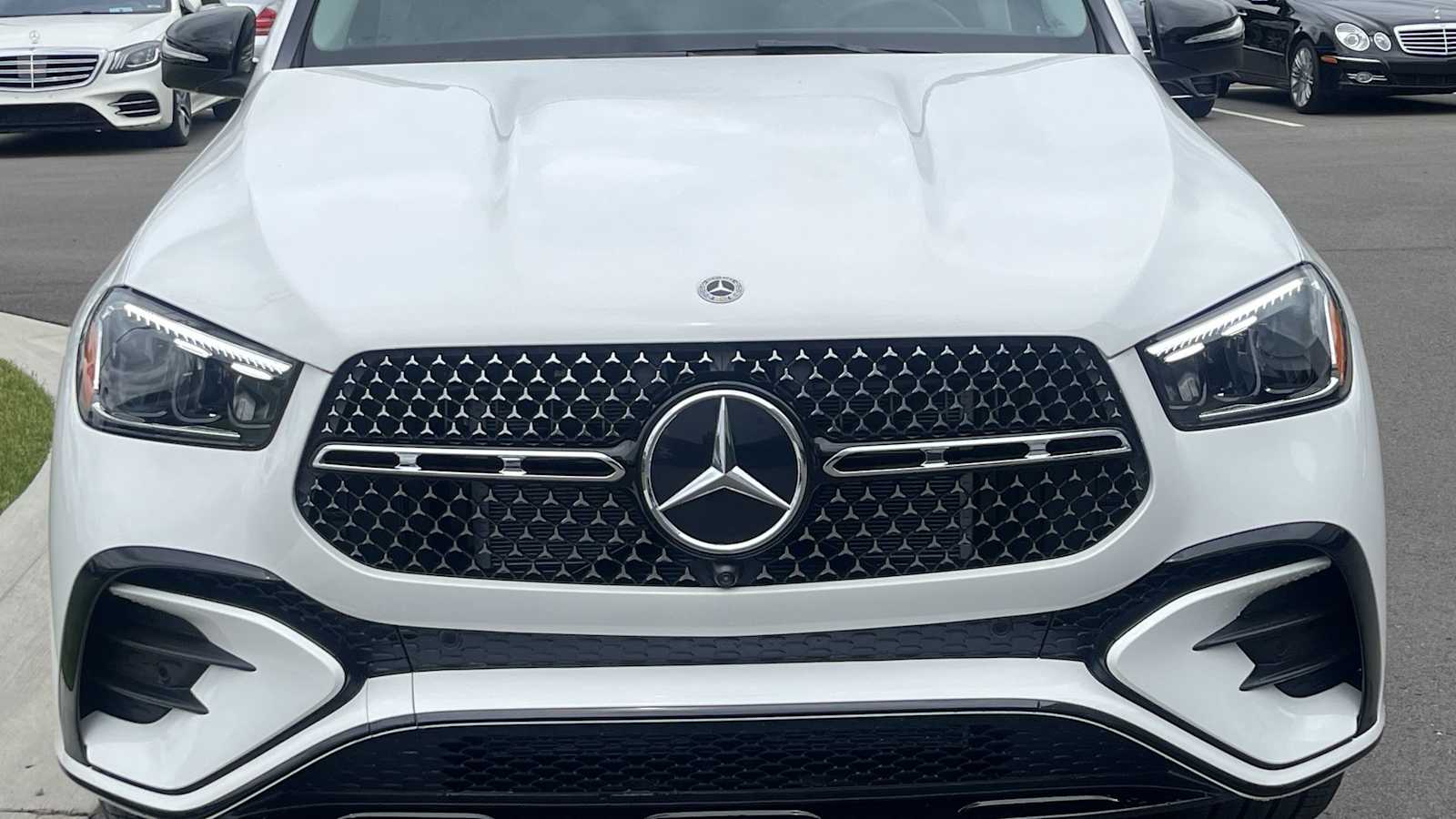 Thumbnail: 2026 Mercedes-Benz GLE - 23