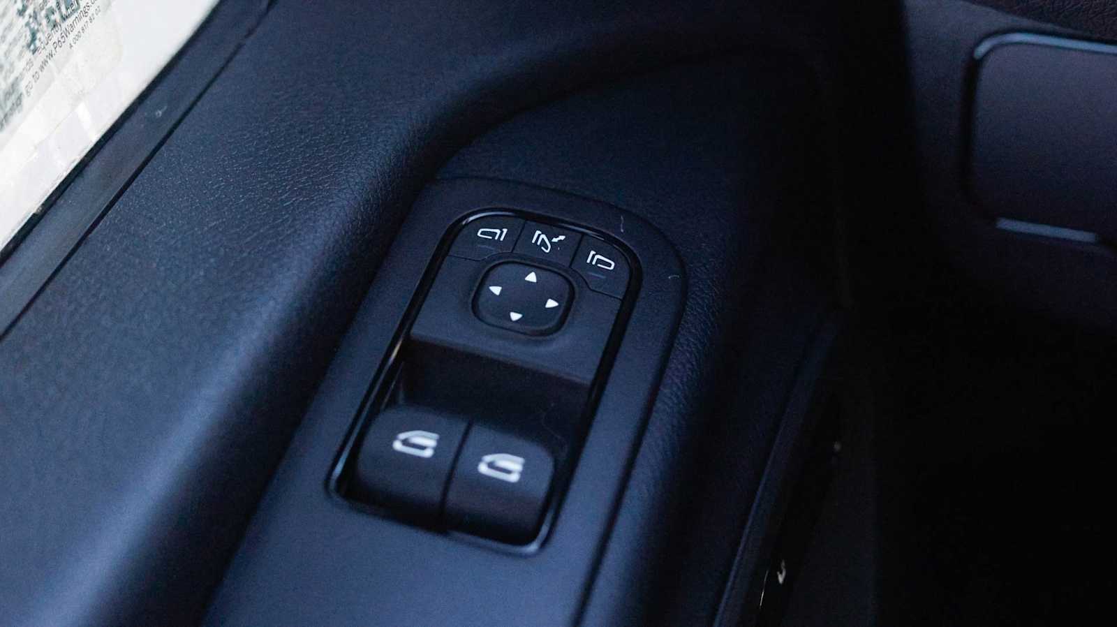 Thumbnail: 2026 Mercedes-Benz Sprinter - 28