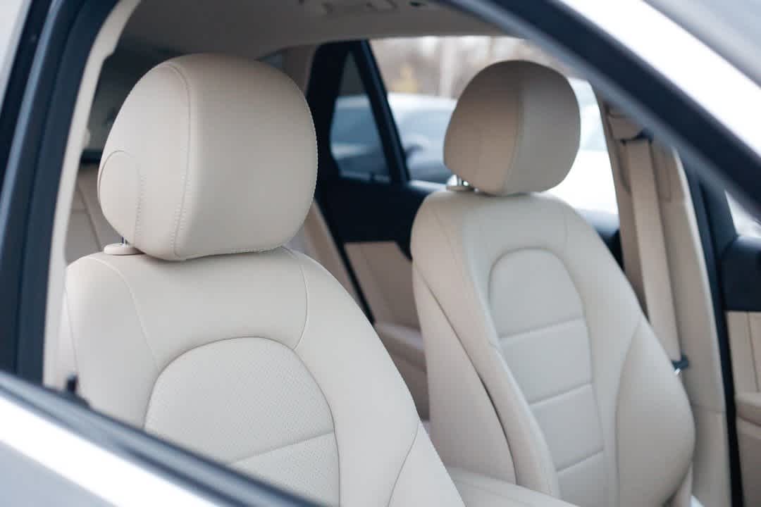 Thumbnail: 2022 Mercedes-Benz GLC - 15