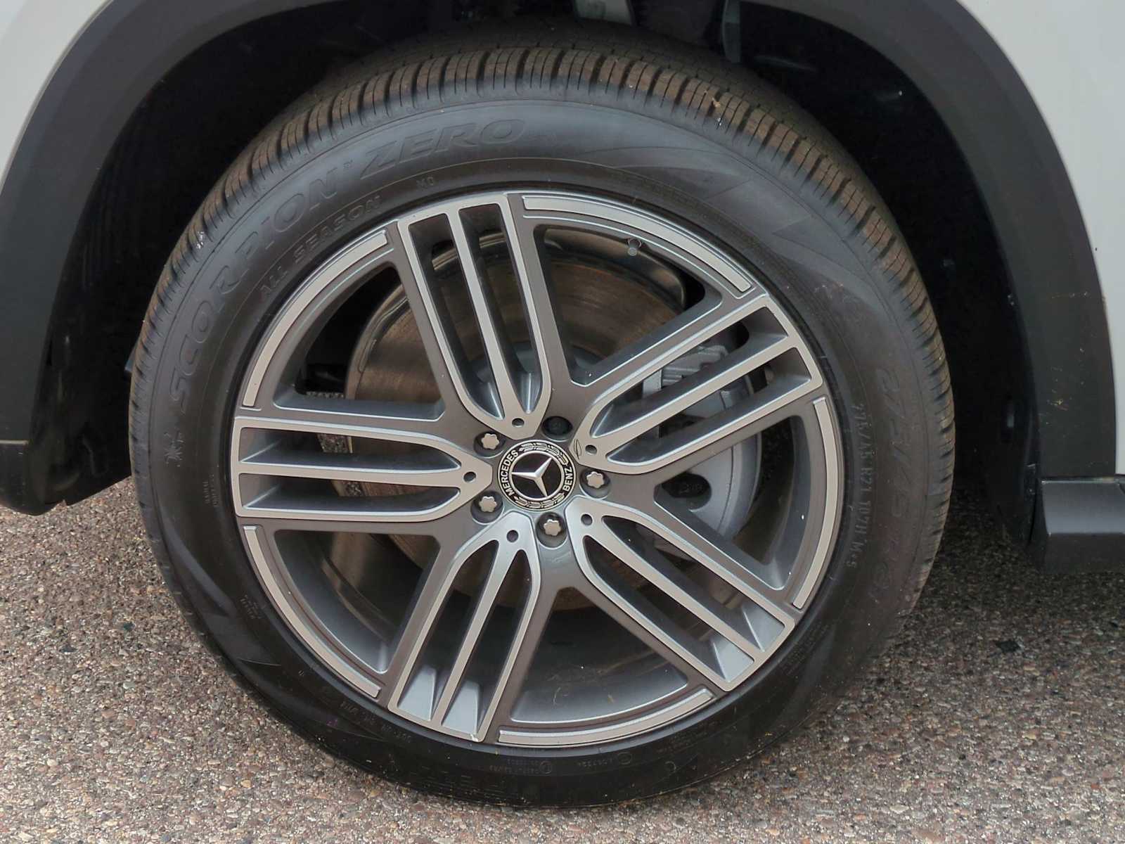 Thumbnail: 2025 Mercedes-Benz GLS - 14