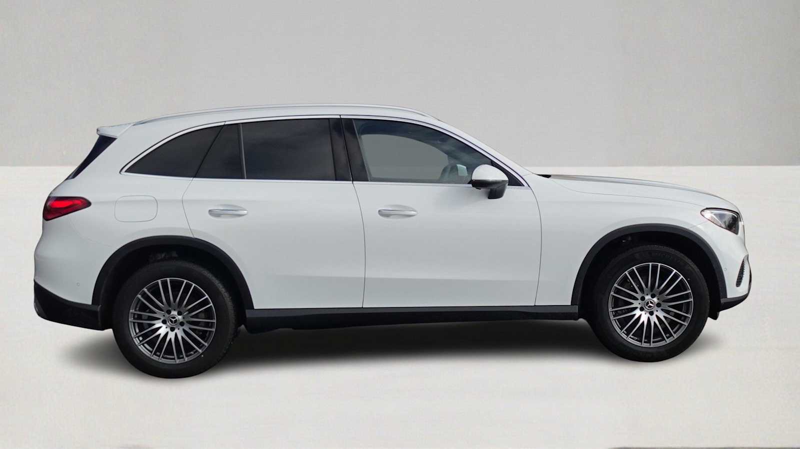 Thumbnail: 2026 Mercedes-Benz GLC - 4
