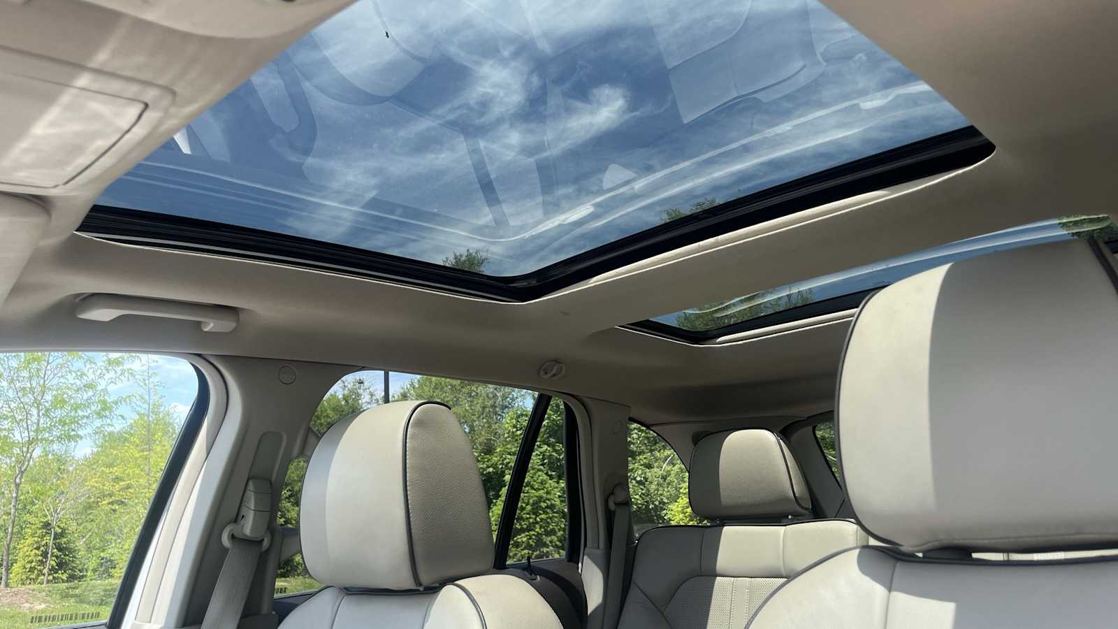 Thumbnail: 2013 Lincoln MKX - 31