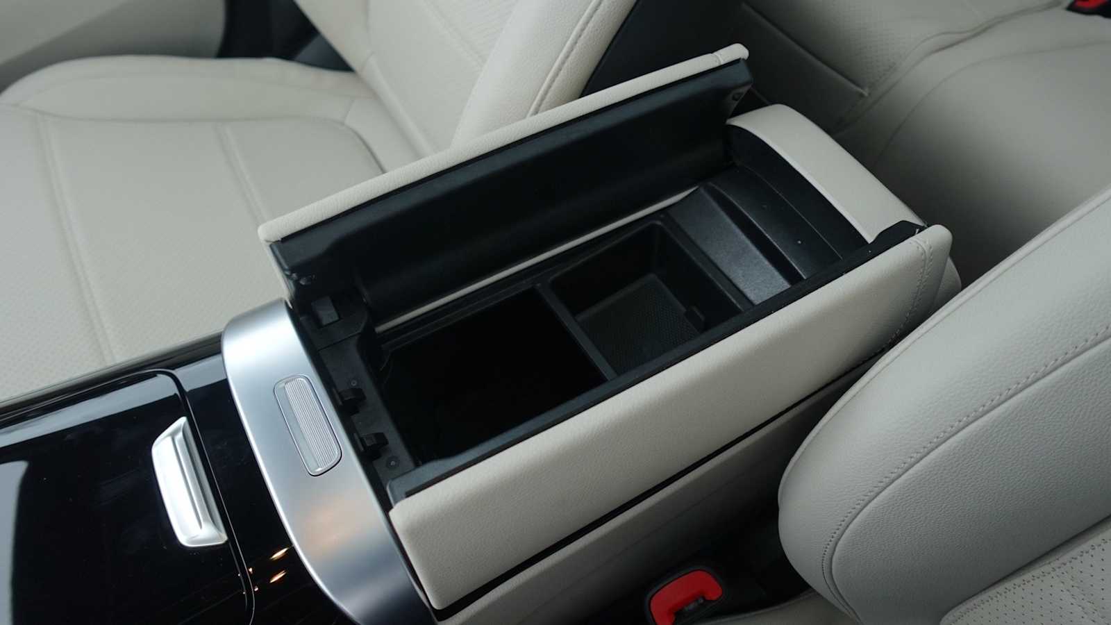 Thumbnail: 2026 Mercedes-Benz GLC - 43