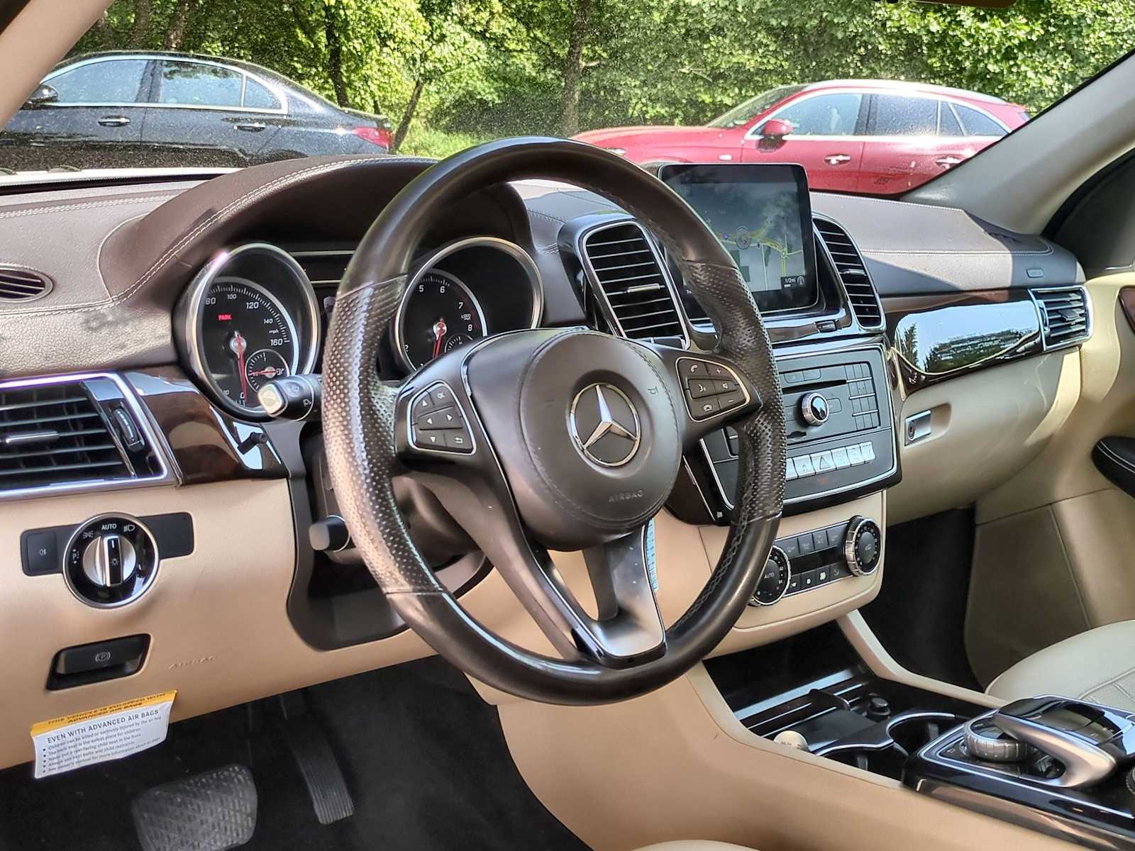 Thumbnail: 2018 Mercedes-Benz GLS - 10