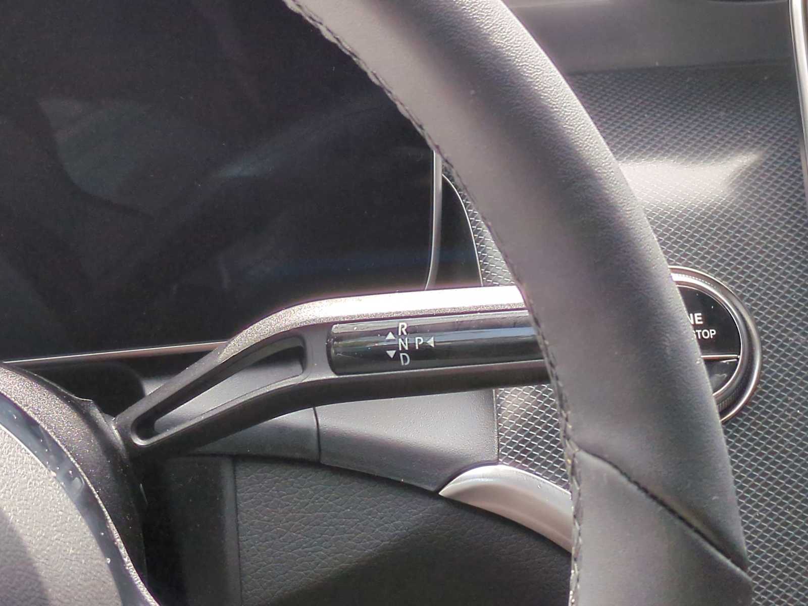 Thumbnail: 2025 Mercedes-Benz GLC - 33