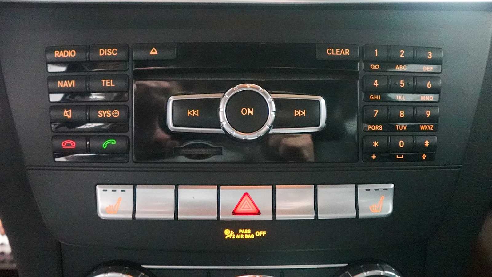 Thumbnail: 2015 Mercedes-Benz C-Class - 36