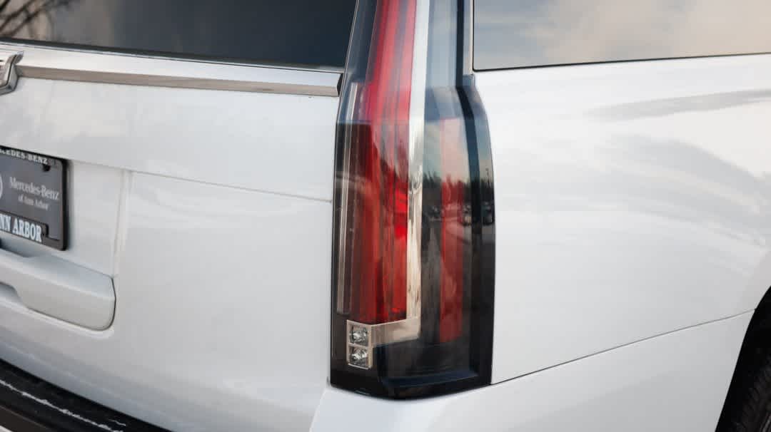 Thumbnail: 2016 Cadillac Escalade - 12