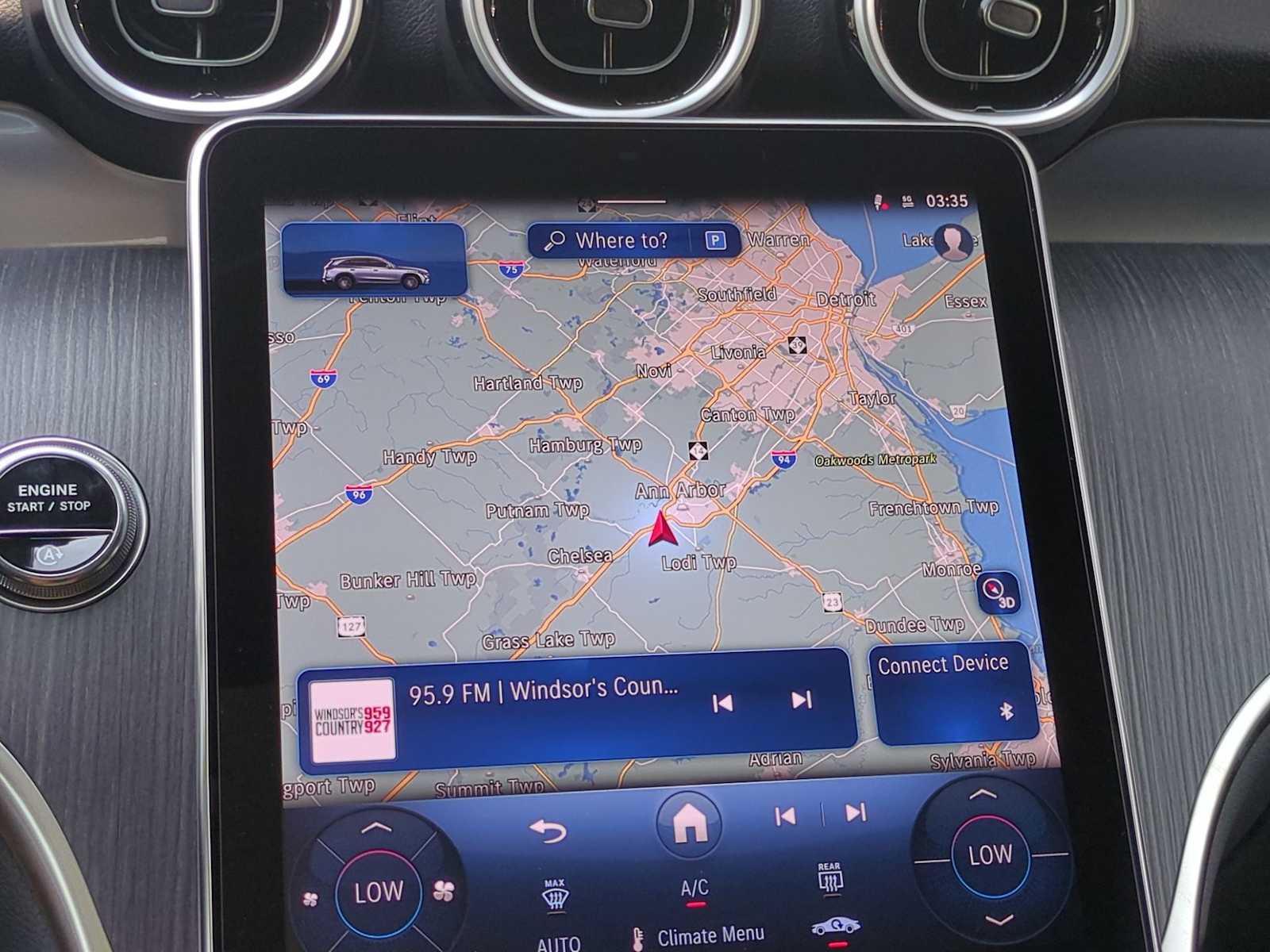 Thumbnail: 2025 Mercedes-Benz GLC - 31