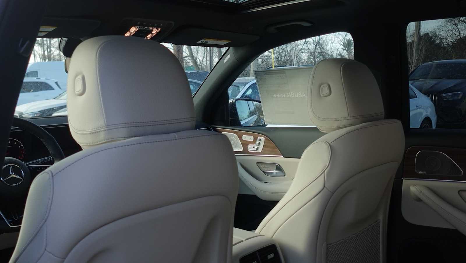 Thumbnail: 2026 Mercedes-Benz GLE - 33