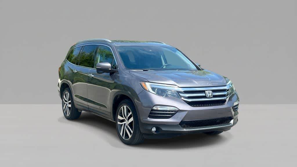 Thumbnail: 2017 Honda Pilot - 2