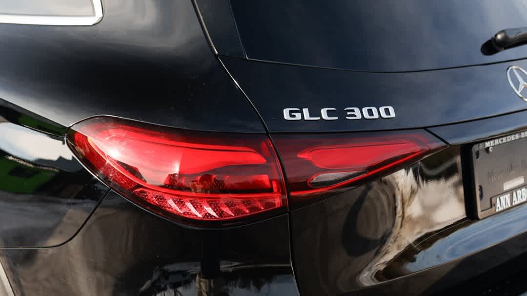 Thumbnail: 2024 Mercedes-Benz GLC - 29