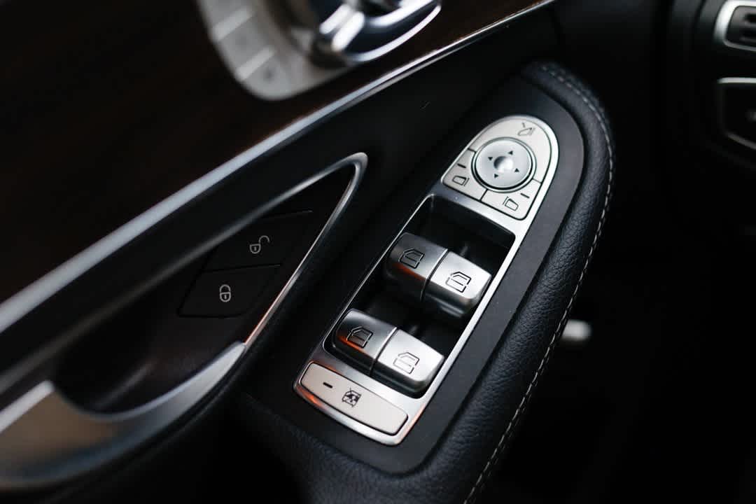 Thumbnail: 2019 Mercedes-Benz C-Class - 35