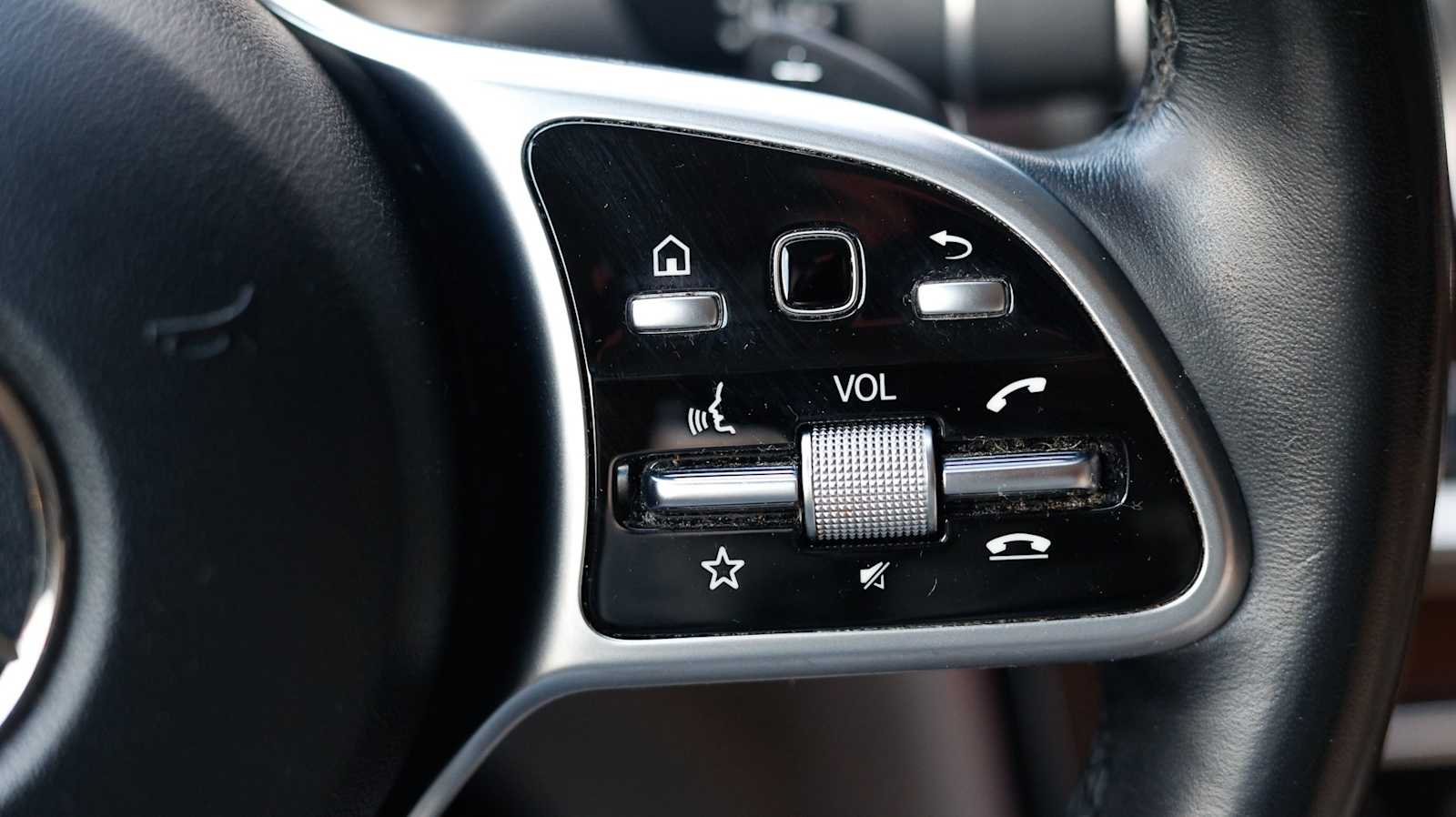 Thumbnail: 2022 Mercedes-Benz GLC - 21