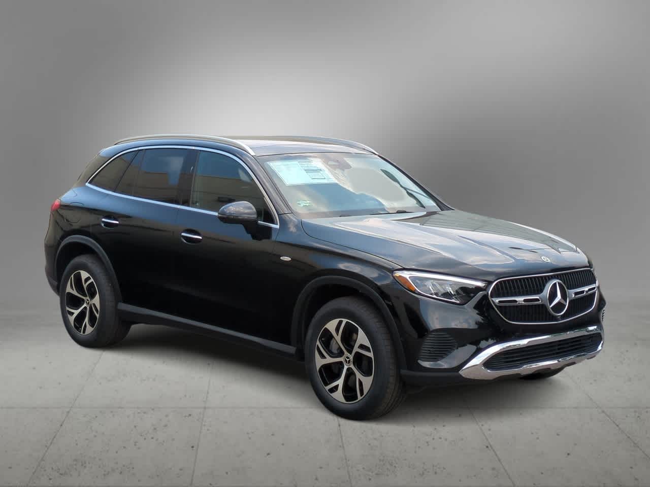 Thumbnail: 2025 Mercedes-Benz GLC - 2