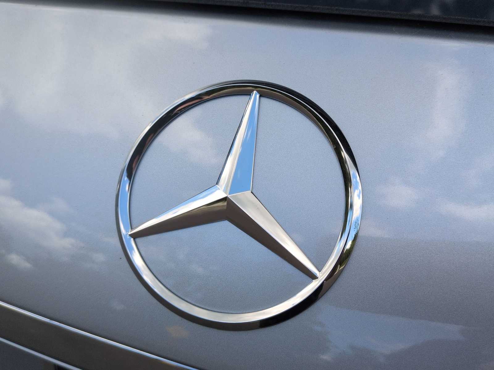 Thumbnail: 2026 Mercedes-Benz GLE - 12