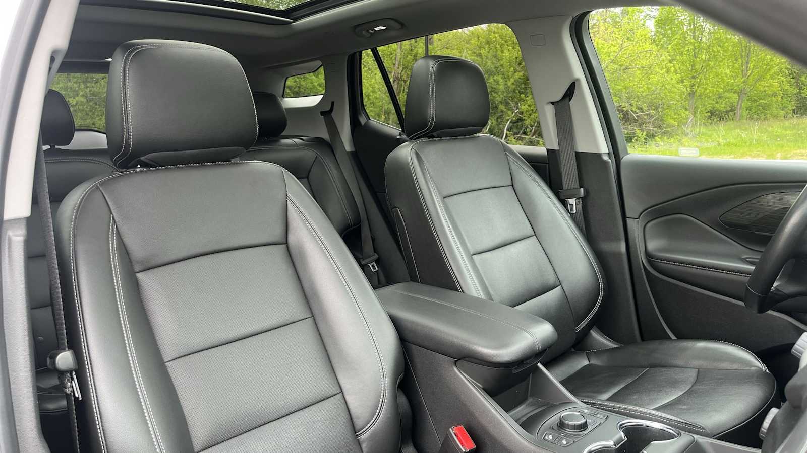 Thumbnail: 2022 GMC Terrain - 39