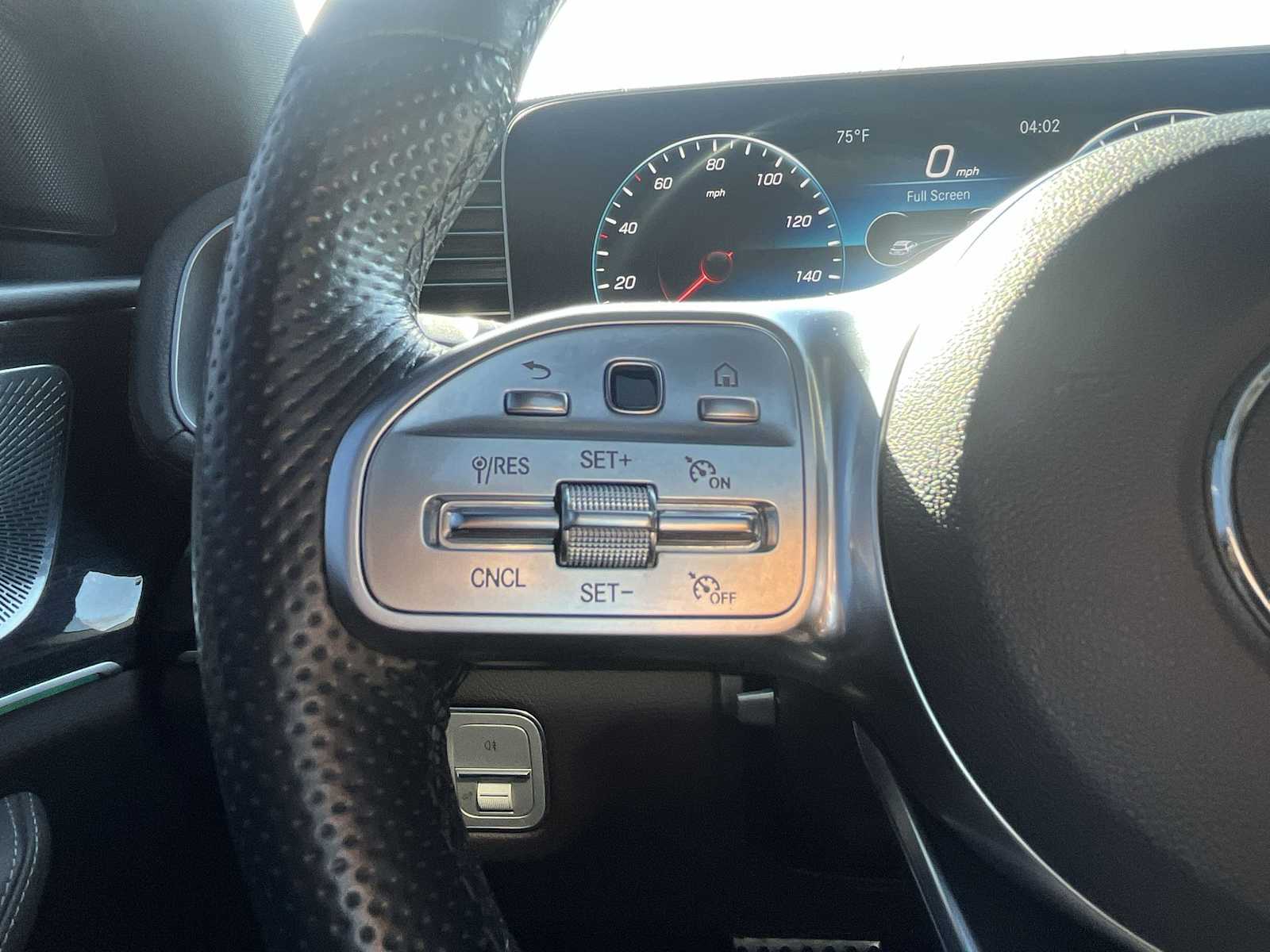 Thumbnail: 2022 Mercedes-Benz GLS - 30