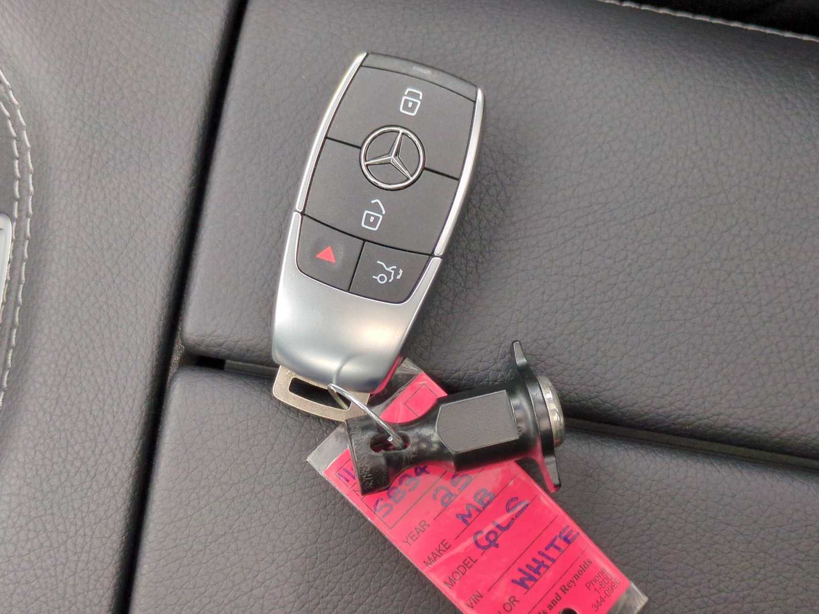 Thumbnail: 2025 Mercedes-Benz GLS - 36