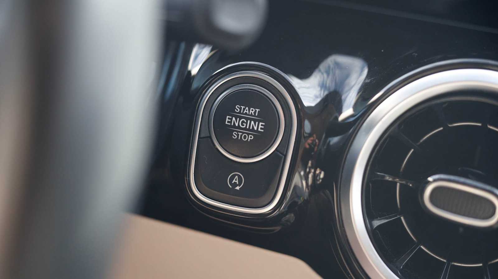 Thumbnail: 2022 Mercedes-Benz GLA - 41